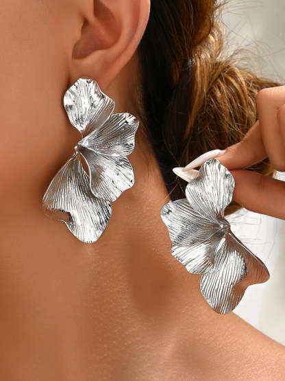 Metal Floral Petal Earrings
