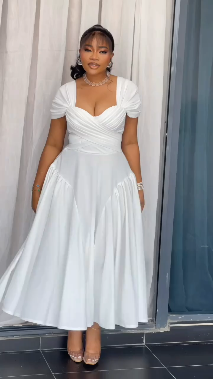 Plus Size Sweetheart Neckline Elegant Midi Dress