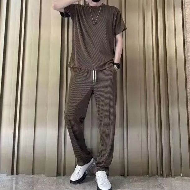 Trendige lockere Eisseide Freizeitoutfits für Herren