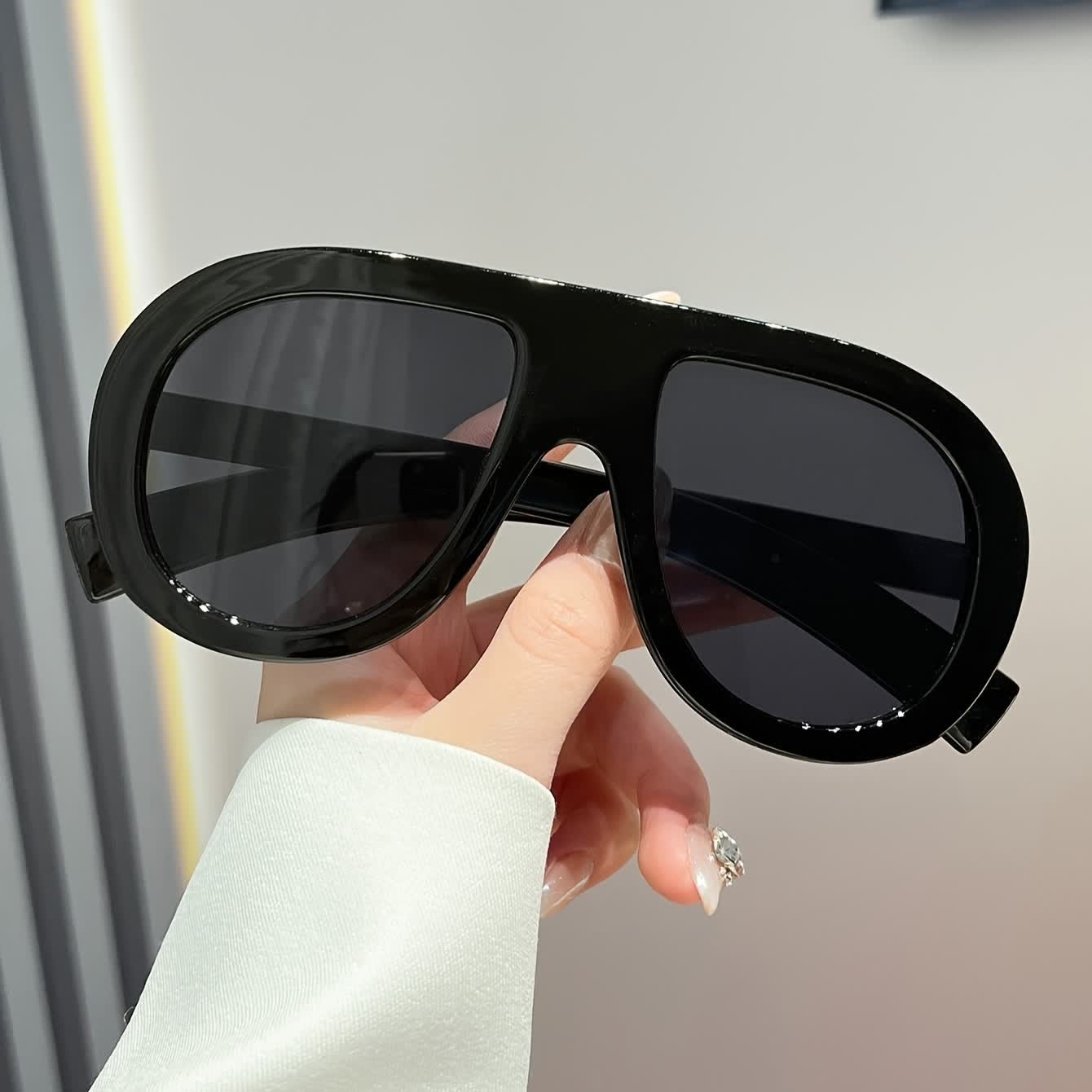 Spykay™ SG60687 Oversized Frame Hipster Aviator Sunglasses - image 17