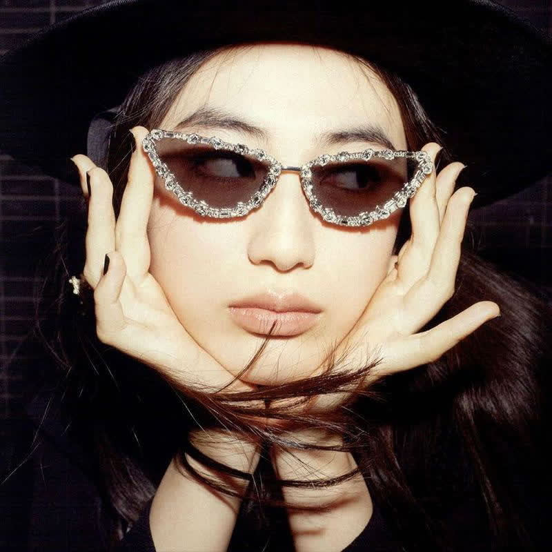 Spykay™ SG60894 Vintage-Retro Rhinestone Decor Cat-Eye Oversized Sunglasses