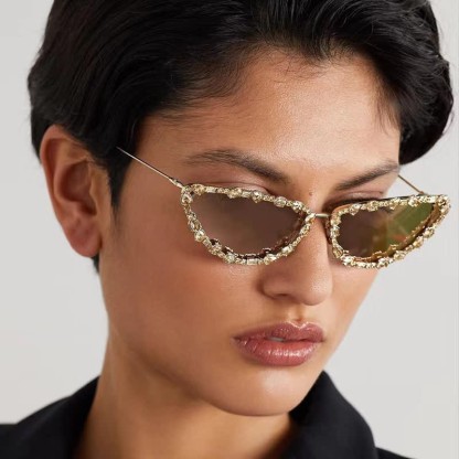 Spykay™ SG60894 Vintage-Retro Rhinestone Decor Cat-Eye Oversized Sunglasses