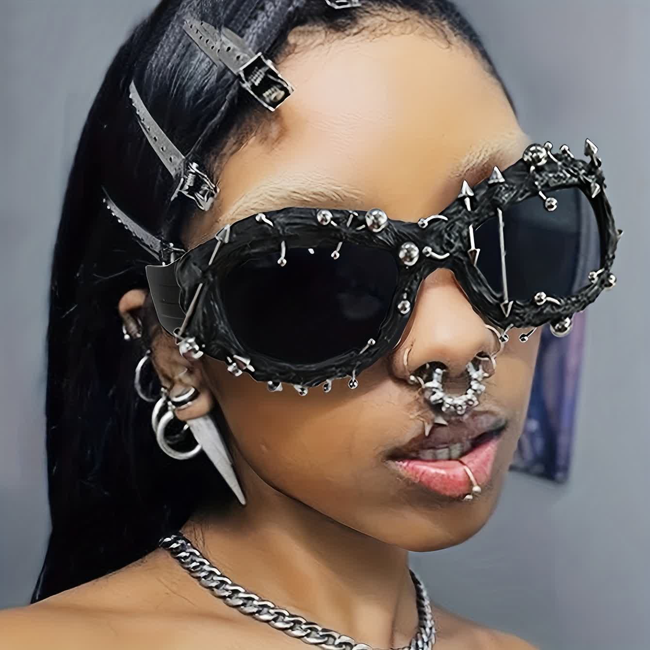 Spykay™ SG60924 CyberPunk Style Irregular Shaped Rivet Decor Sunglasses for Party - Black - image 2