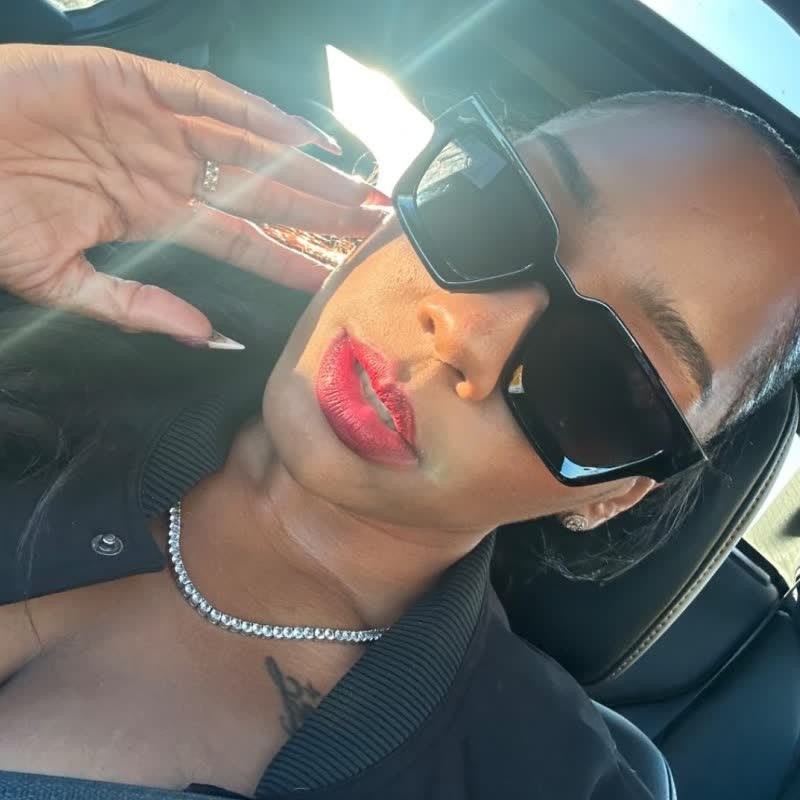 Spykay™ SG60711 Square Frame Tinted Sunglasses - Black/Grey - image 1