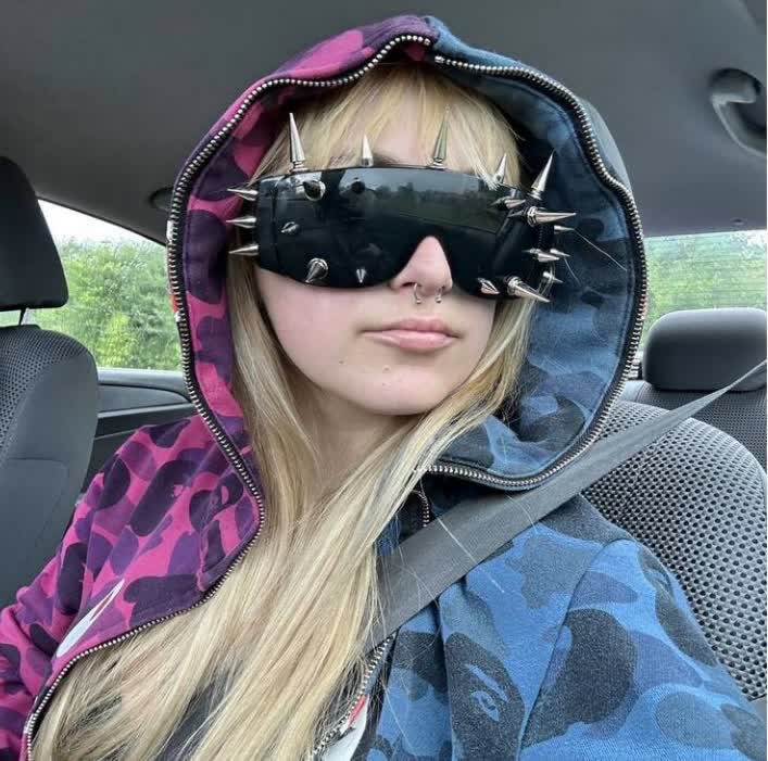 Spykay™ SG60834 Rivet Decor Y2K Cyberpunk Hipster Sunglasses - image 12