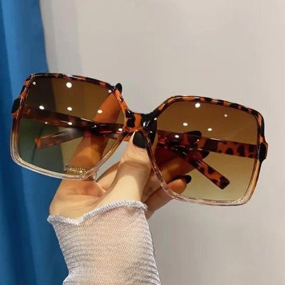 Spykay™ SG60750 Square Frame Vintage Oversized Sunglasses - image 9