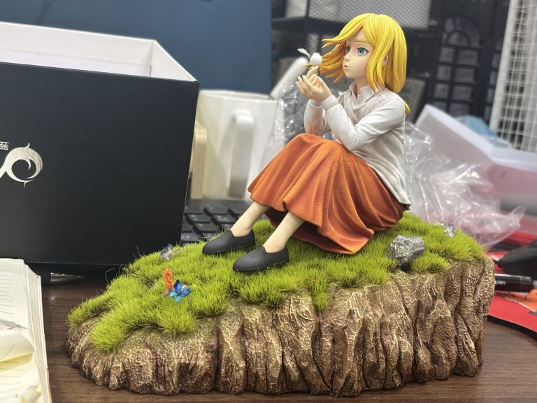 Cedar Studio - Attack on Titan Queen Series #1 Childhood Historia Reiss Statue(GK)