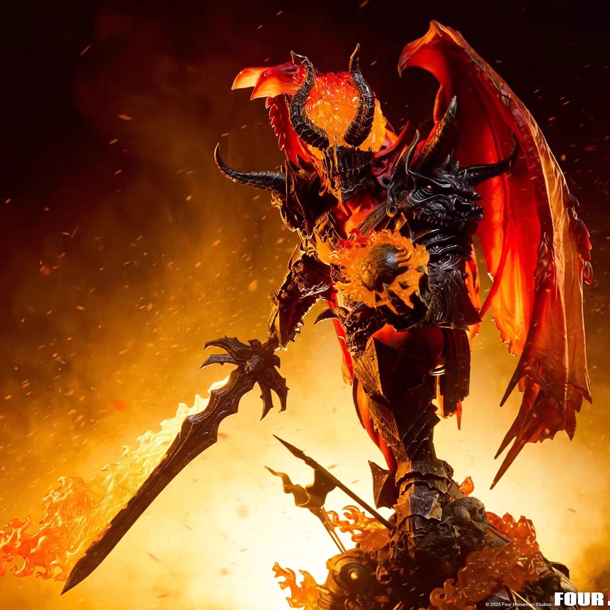 Sideshow Collectibles - Arethyr: War Arethyr Statue 300966 (Licensed)Statue 