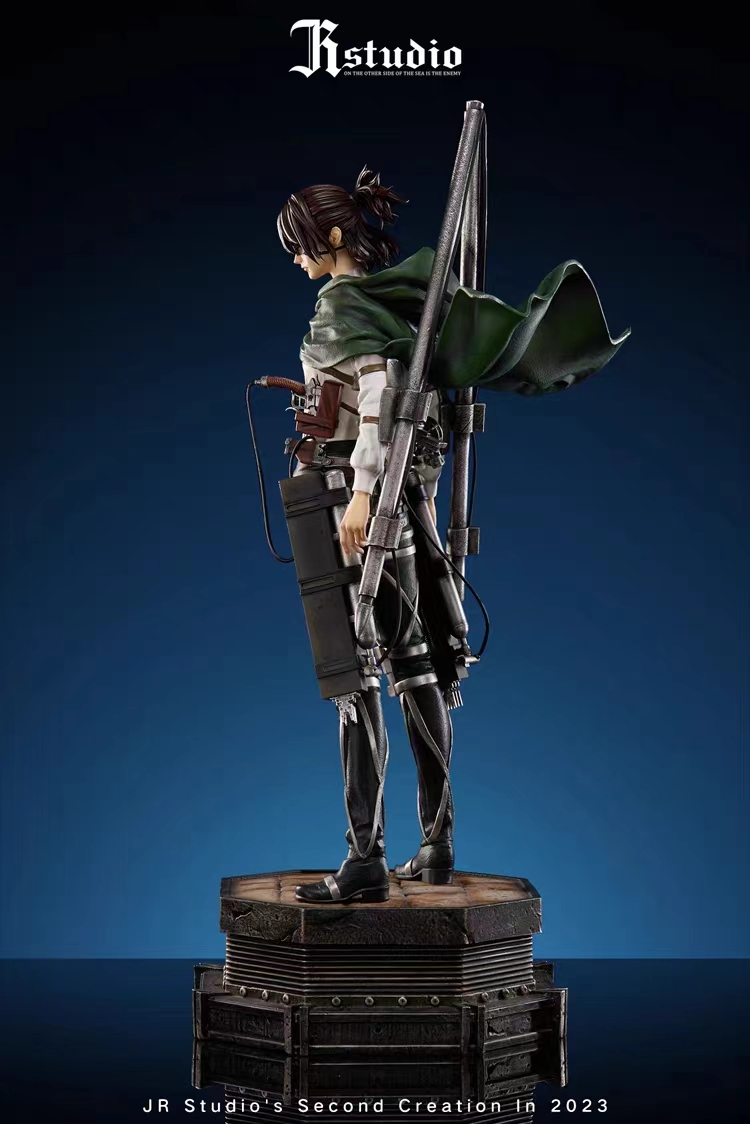 JR Studio - Attack on Titan Hange Zoe Statue 