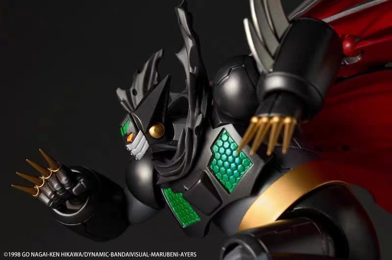 Kaiyodo - Revoltech Amazing Yamaguchi Getter Robo Armageddon Black Getter OVA Ver. Action Figure Licensed 