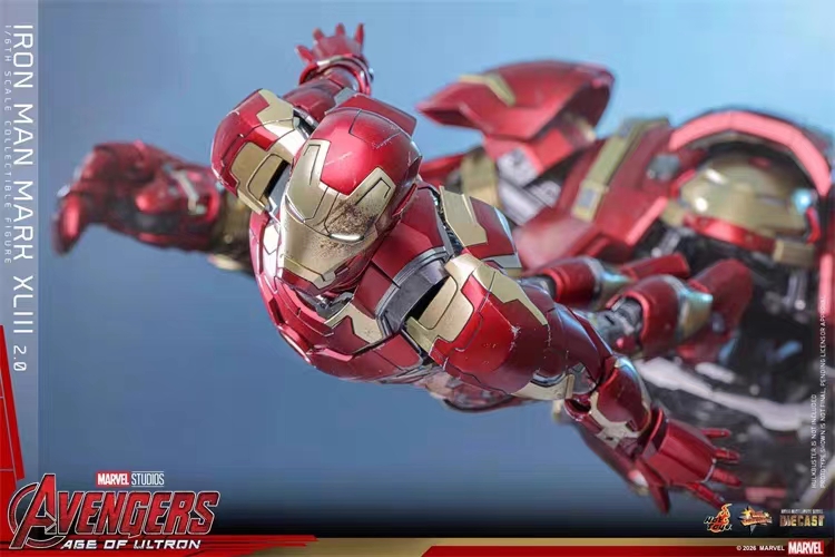Hottoys - Avengers: Age of Ultron Iron Man Mark XLIII (2.0)Collectible Figure MMS865D80 MMS866D81 Licensed Statue