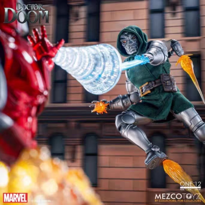 Mezco Studio - 1/12 Doctor Doom Action Figure Licensed Statue