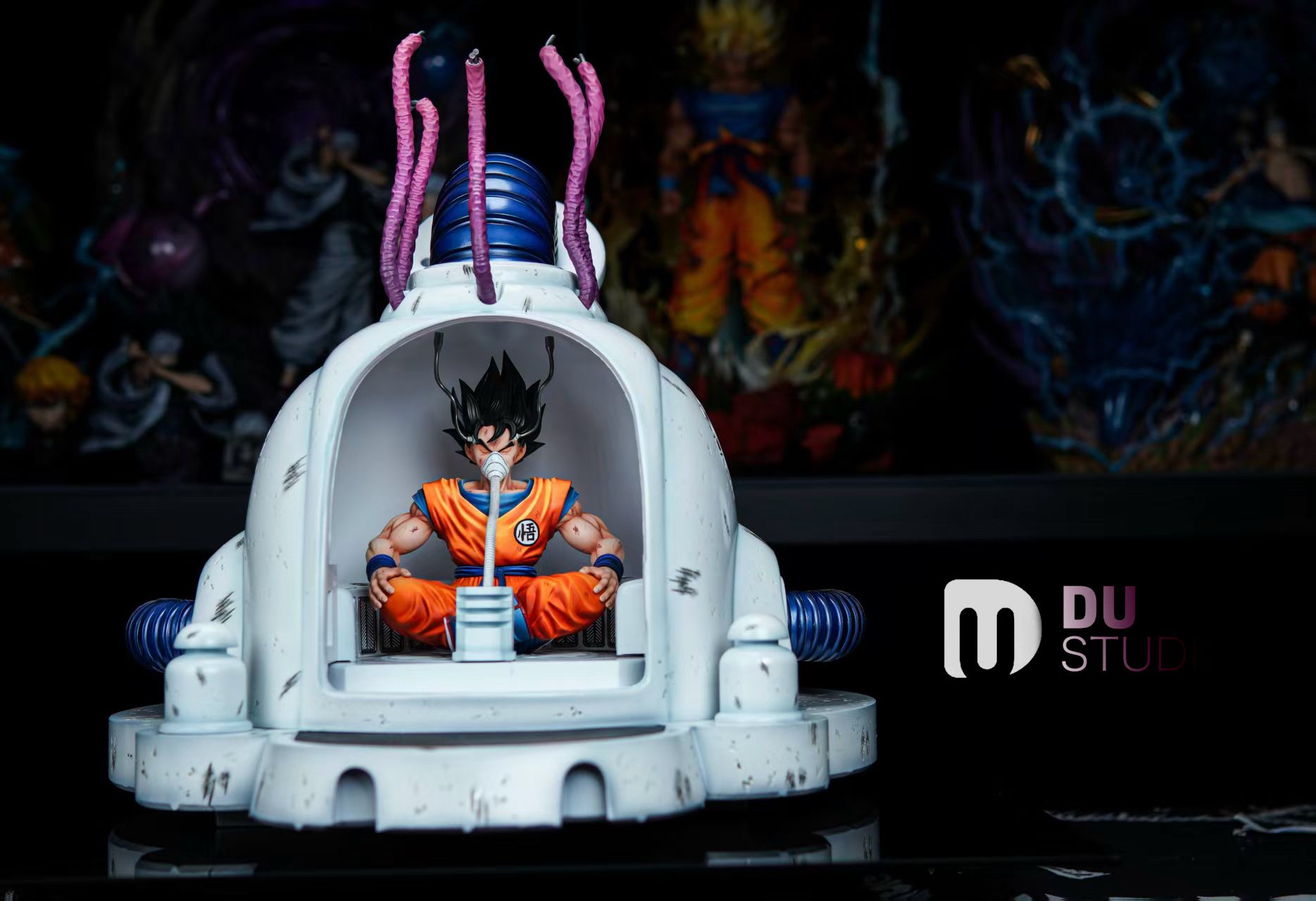 Du Studio  Goku Healing Pod Dragon Ball