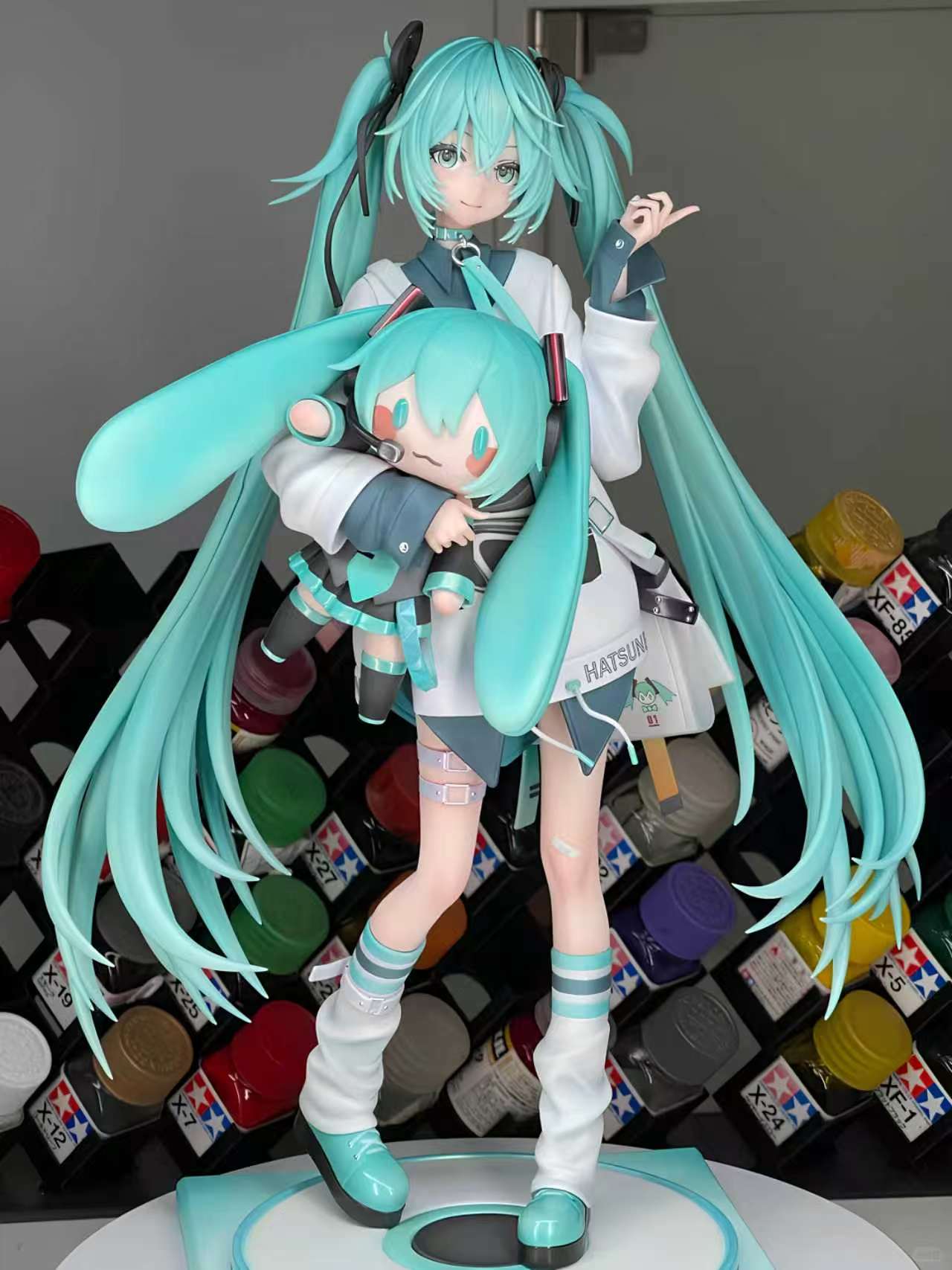 Fufu Studio Hatsune Miku Custom Painted Statue