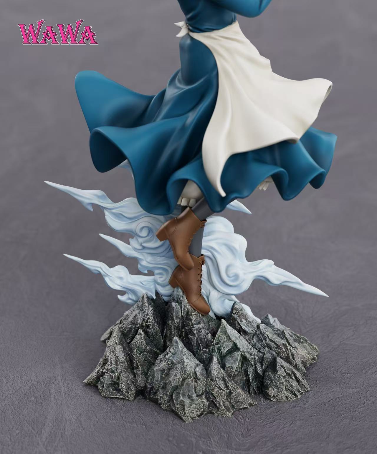 wawa studio Howl's Moving Castle: Sophie Calcifer statue