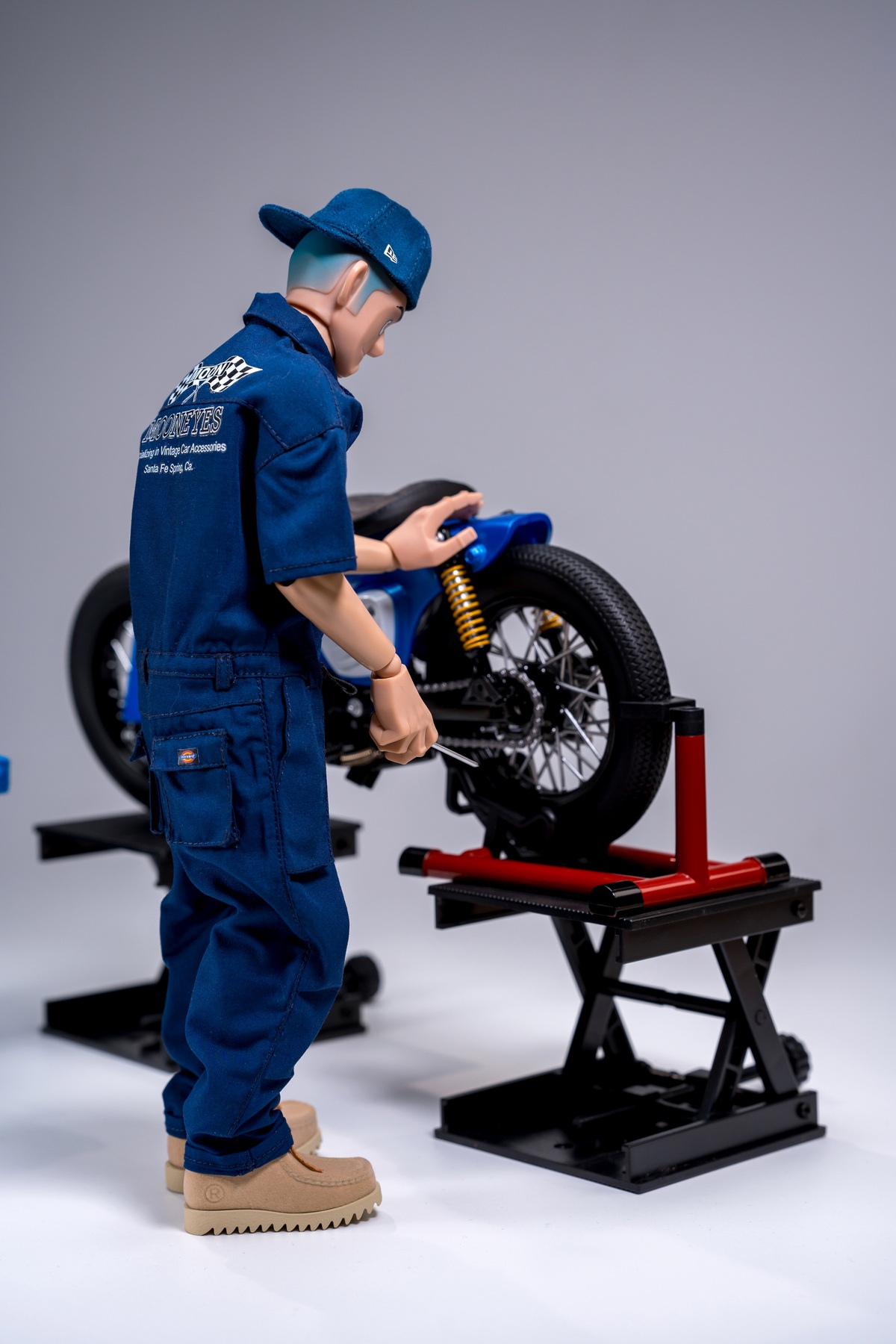 TrickyMan12 - Original 1/6 T.R.C Mechanic Figure 202502a/b & 202503(Licensed)