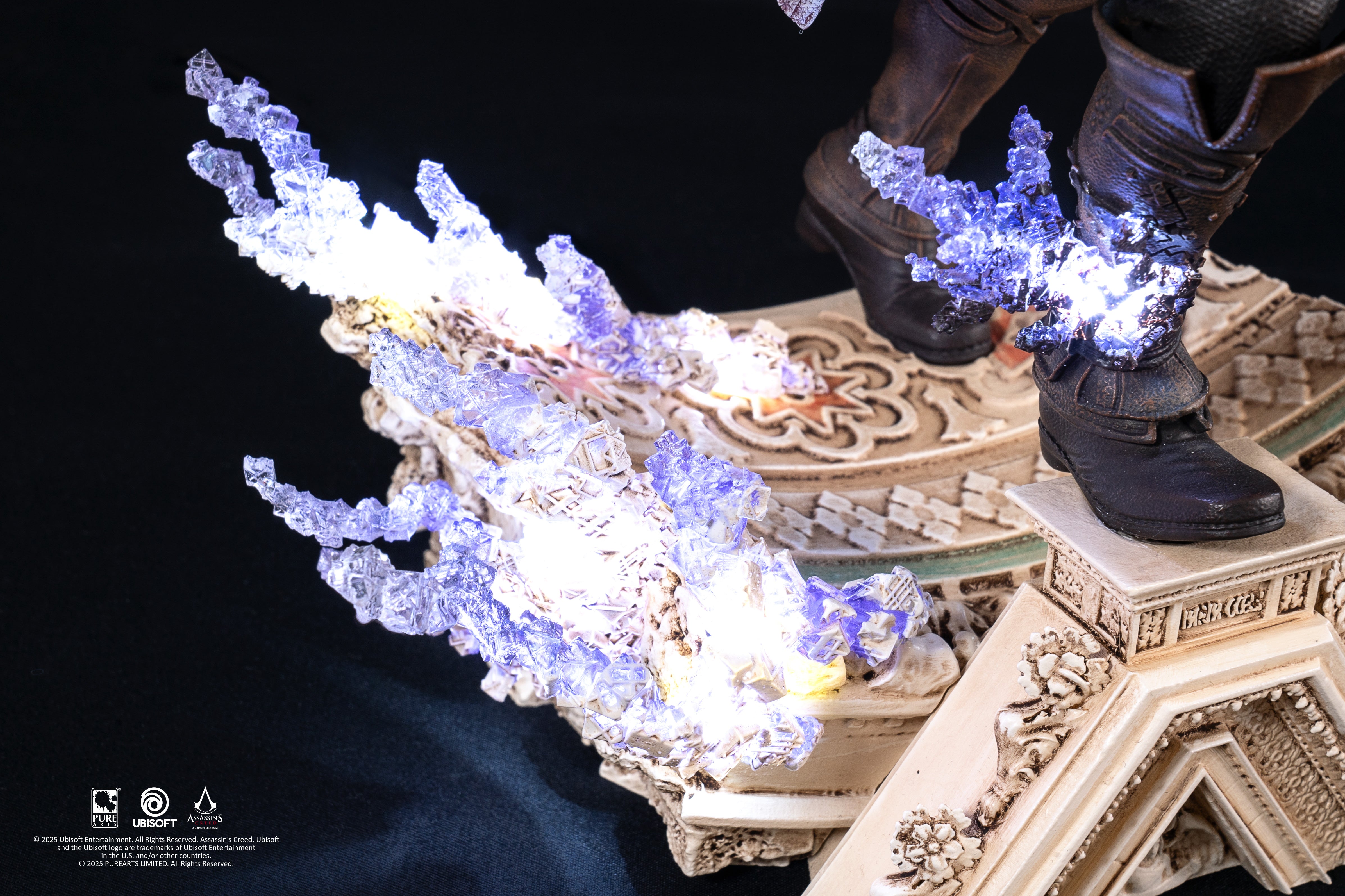 PURE ARTS Studio - Assassin Creed Animus Ezio 1/8 Scale Statue (Licensed)