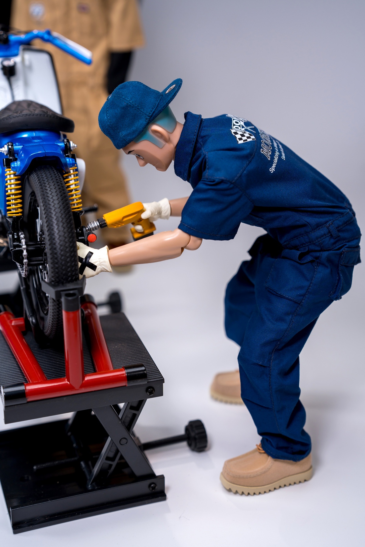 TrickyMan12 - Original 1/6 T.R.C Mechanic Figure 202502a/b & 202503(Licensed)