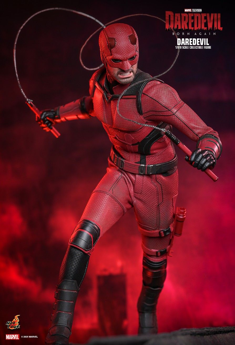 Hottoys - Marvel Daredevil: Born Again Daredevil 1/6th scale Collectible Figure TMS154 (Licensed)