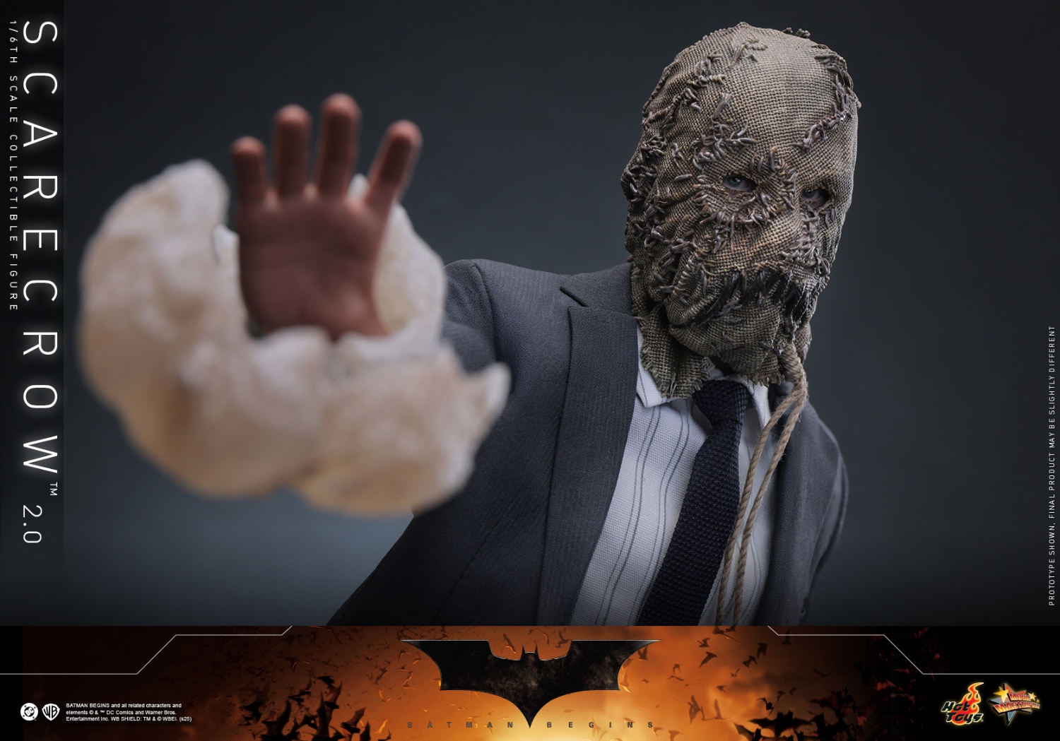 Hottoys - Scarecrow 2.0 Batman Begins 1/6 Scale Collectible Figure MMS801 (Licensed)