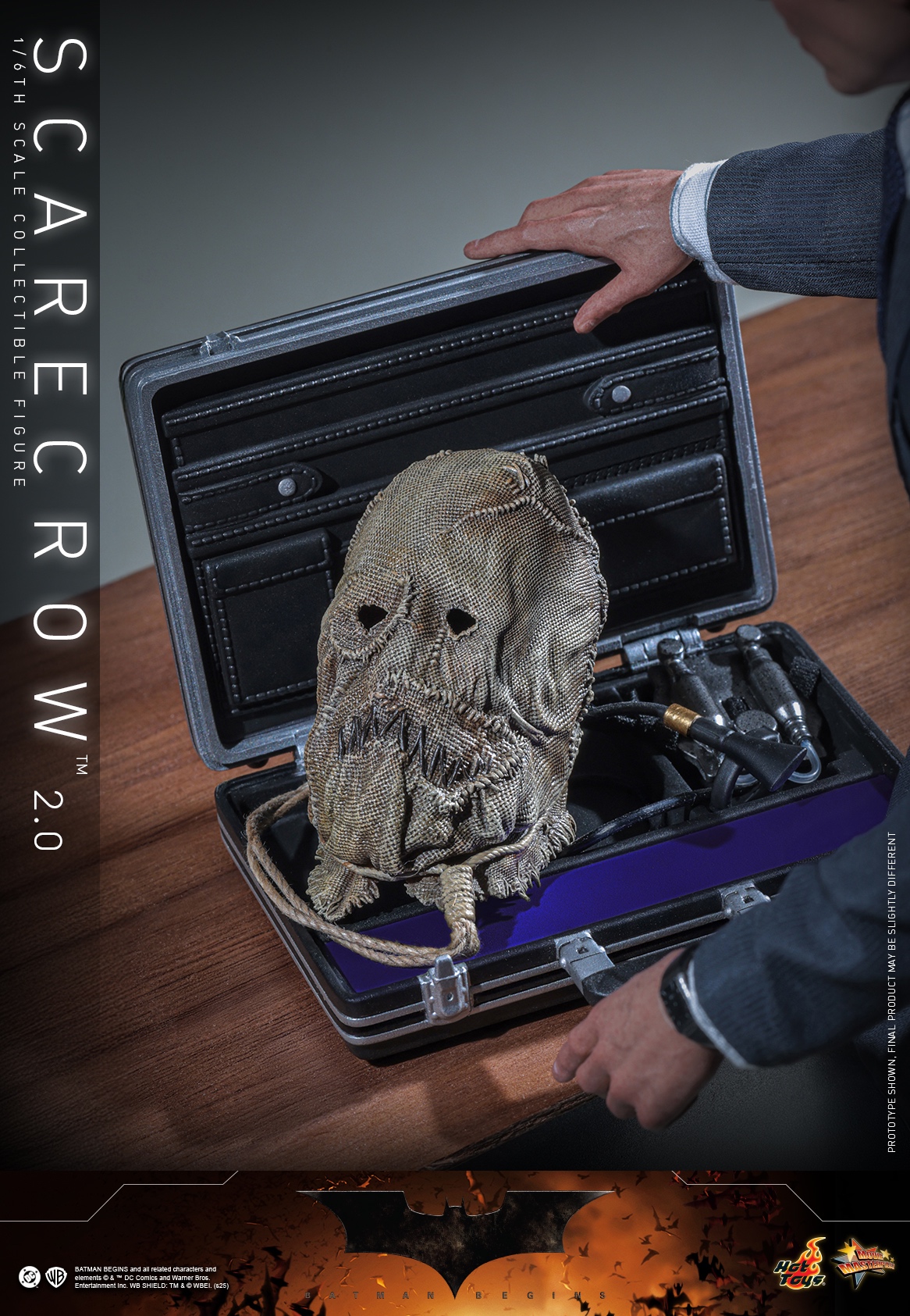 Hottoys - Scarecrow 2.0 Batman Begins 1/6 Scale Collectible Figure MMS801 (Licensed)