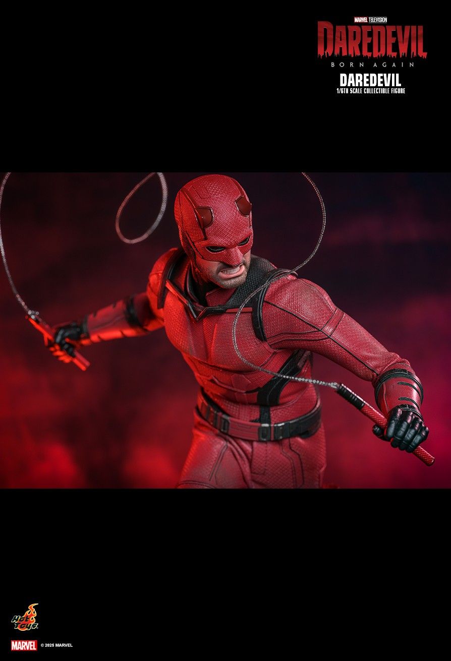 Hottoys - Marvel Daredevil: Born Again Daredevil 1/6th scale Collectible Figure TMS154 (Licensed)