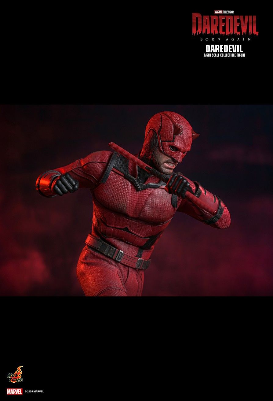 Hottoys - Marvel Daredevil: Born Again Daredevil 1/6th scale Collectible Figure TMS154 (Licensed)