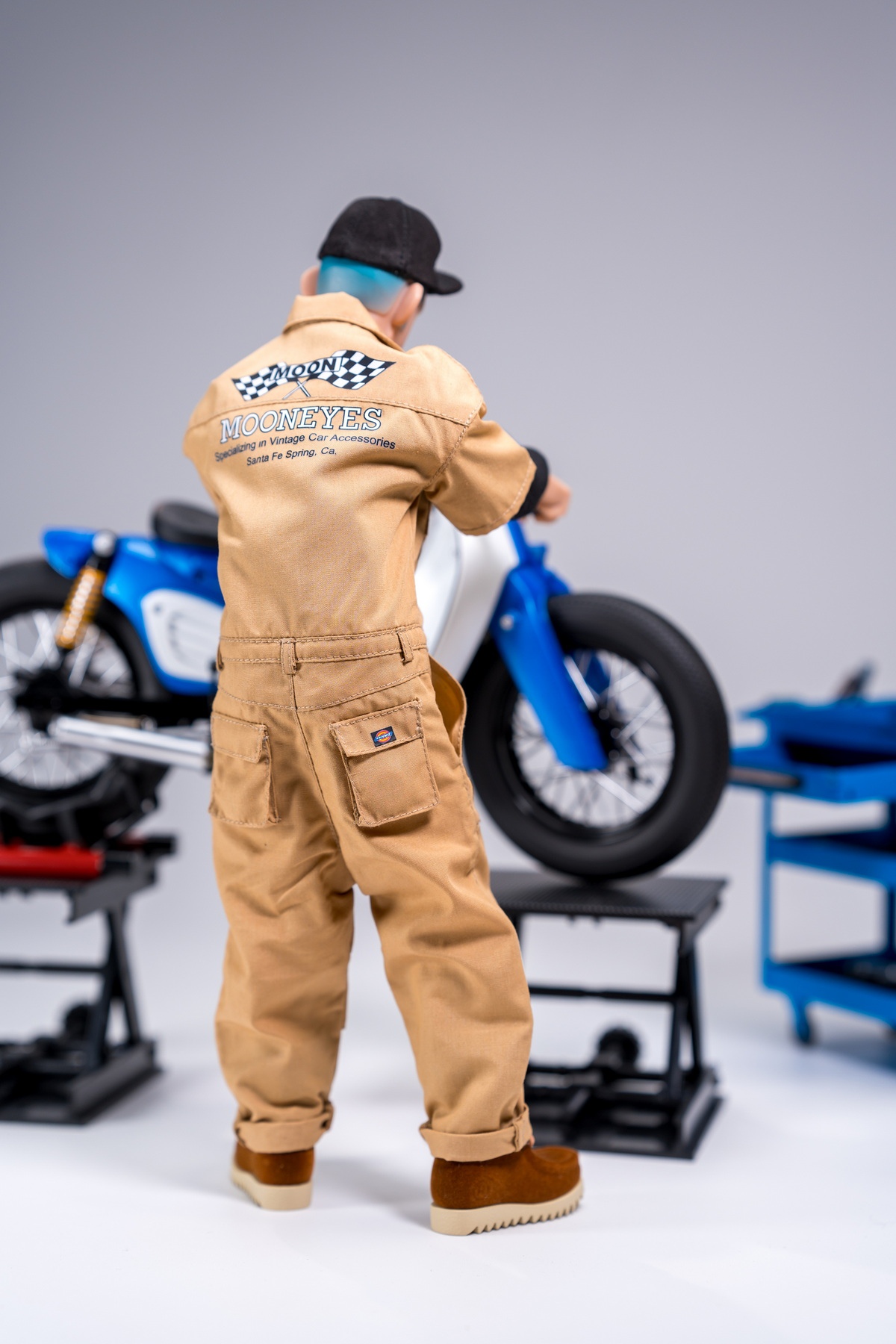 TrickyMan12 - Original 1/6 T.R.C Mechanic Figure 202502a/b & 202503(Licensed)