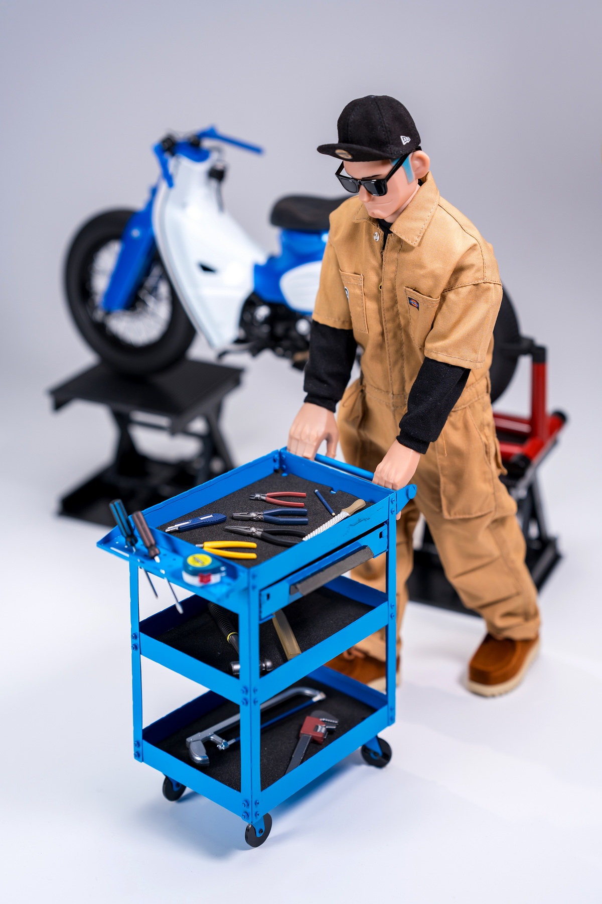 TrickyMan12 - Original 1/6 T.R.C Mechanic Figure 202502a/b & 202503(Licensed)