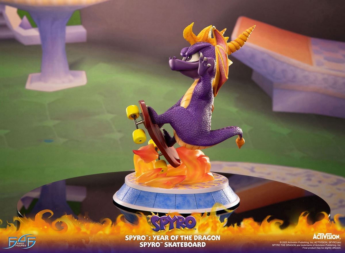 First 4 Figures - Spyro Year of the Dragon SpyroTM Skateboard (Licensed) Status(GK)