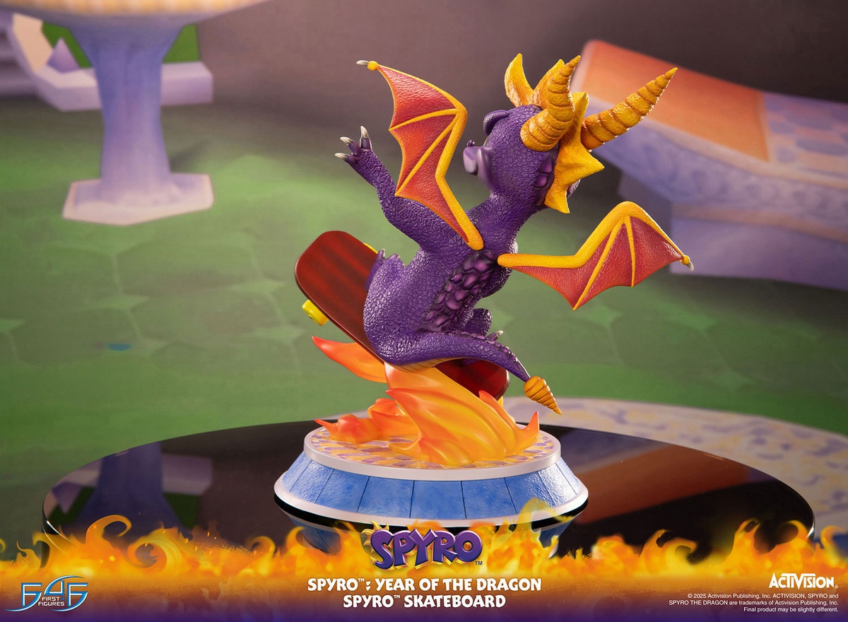 First 4 Figures - Spyro Year of the Dragon SpyroTM Skateboard (Licensed) Status(GK)