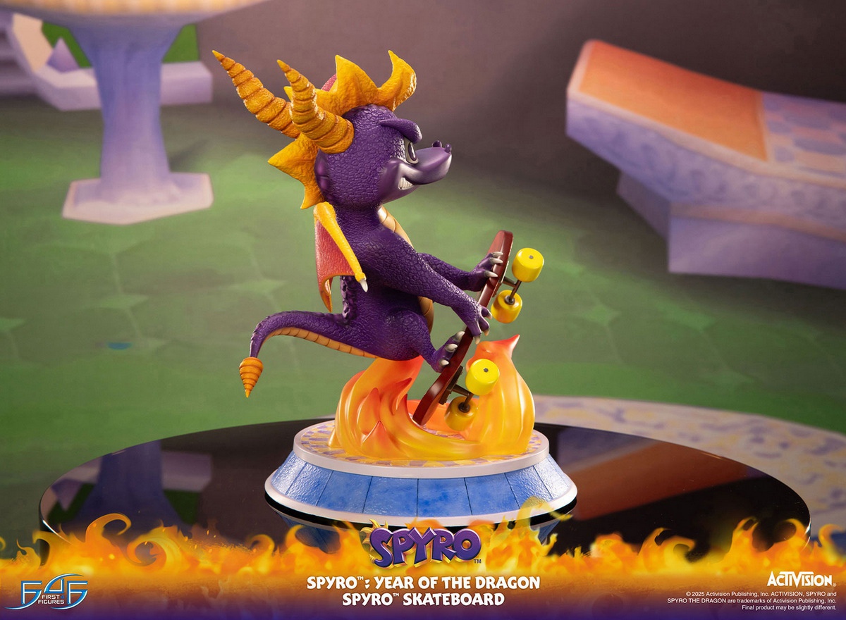 First 4 Figures - Spyro Year of the Dragon SpyroTM Skateboard (Licensed) Status(GK)