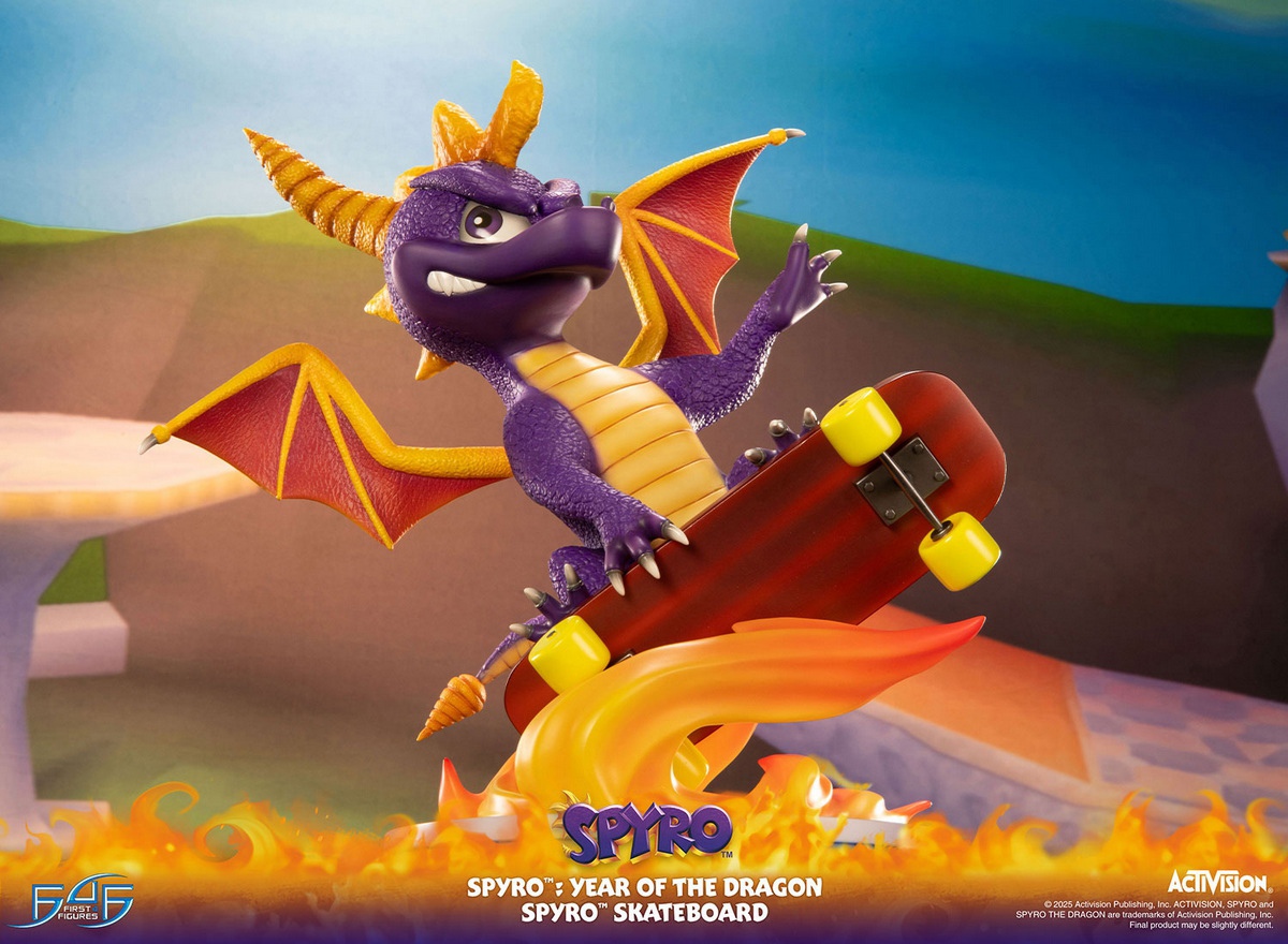 First 4 Figures - Spyro Year of the Dragon SpyroTM Skateboard (Licensed) Status(GK)