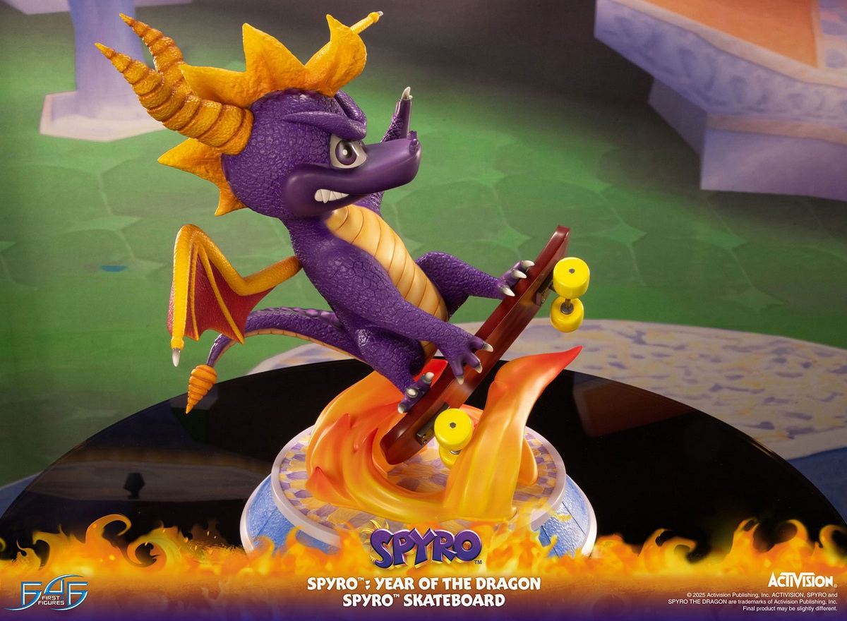 First 4 Figures - Spyro Year of the Dragon SpyroTM Skateboard (Licensed) Status(GK)