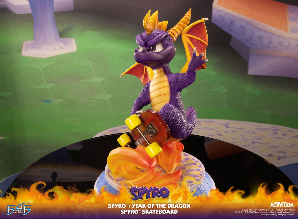 First 4 Figures - Spyro Year of the Dragon SpyroTM Skateboard (Licensed) Status(GK)