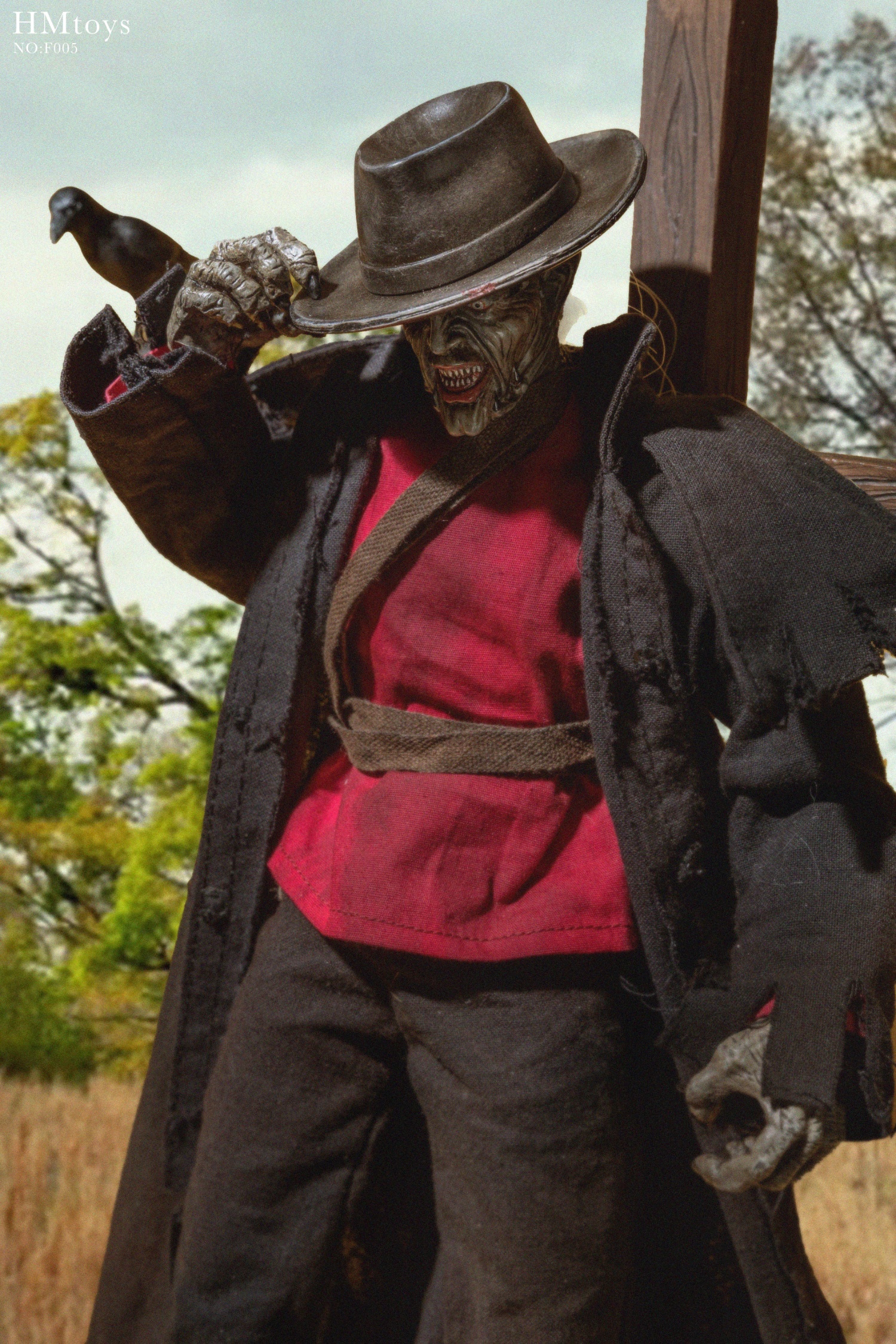 IN-STOCK HMTOYS - Jeepers Creepers Heartbreaking Cannibal 1/6 Moving Doll NO F005 (Licensed)