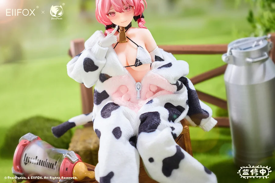 EIIFOX X BearPanda - Milk Cow MOMO Action Figure Licensed