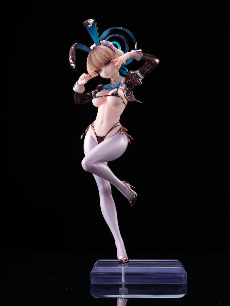 Genius Bee Studio - Blue Archive Asuma Toki Bunny Girl 1/4 & 1/7 Statue(GK)