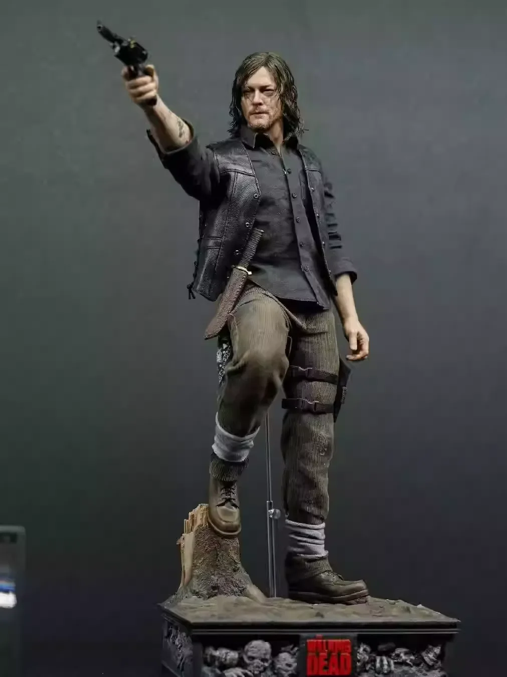 INART - The Walking Dead: Daryl Dixon 1/6 Collectible Action Figure (Licensed)