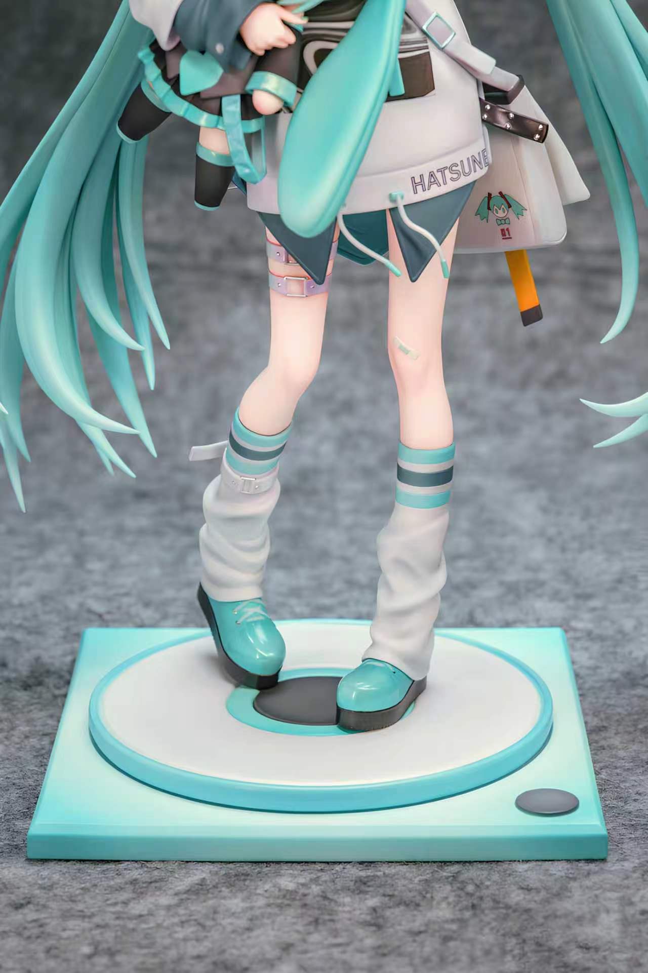 Fufu Studio Hatsune Miku Custom Painted Statue