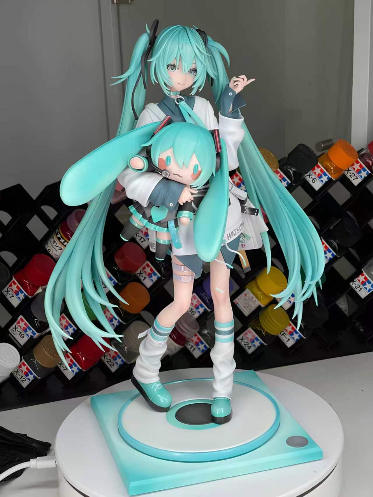 Fufu Studio Hatsune Miku Custom Painted Statue