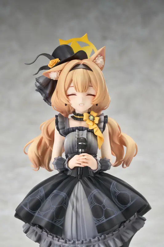 Good Smile Arts Shanghai GSAS Blue Archive Mari Idol Memorial Lobby Ver Figure Statue