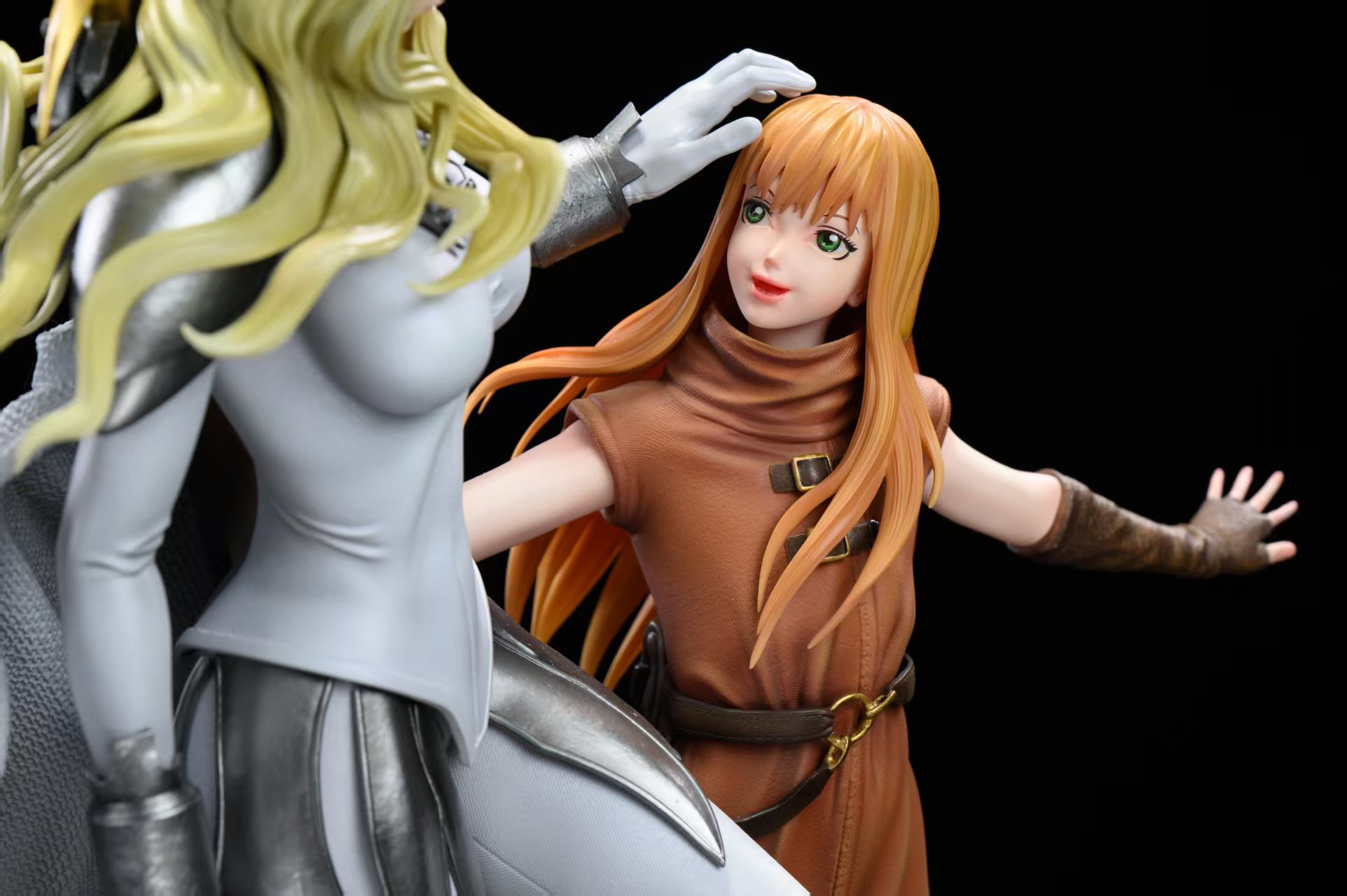 AT Studio BIHS Studio Claymore Denise Clare 1/4