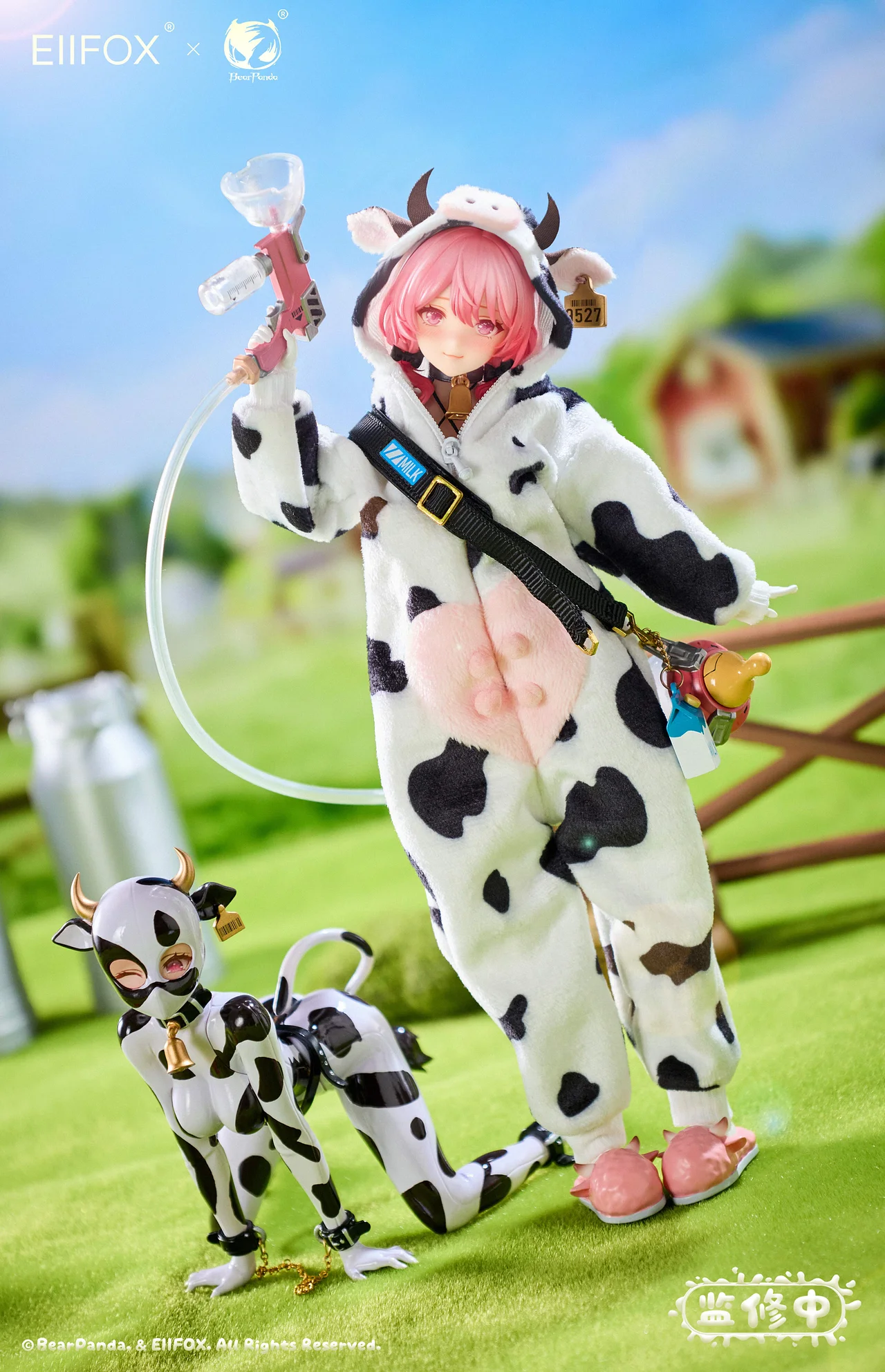 EIIFOX X BearPanda - Milk Cow MOMO Action Figure Licensed