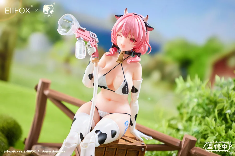 EIIFOX X BearPanda - Milk Cow MOMO Action Figure Licensed