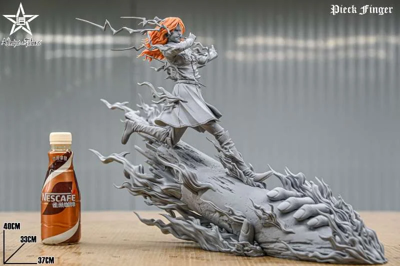 Craftsman Studio - Pieck Finger Attack on Titan Statue 