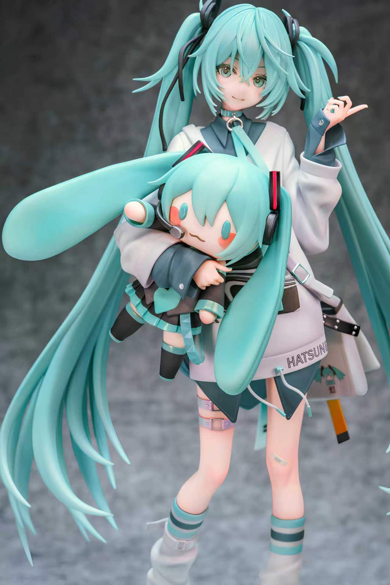 Fufu Studio Hatsune Miku Custom Painted Statue
