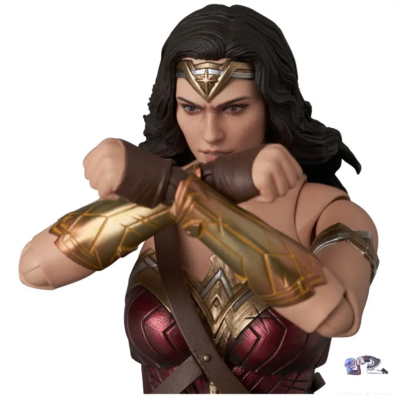MEDICOM TOY - MAFEX No.296 MAFEX WONDER WOMAN (ZACK SNYDER'S JUSTICE LEAGUE Ver.) Licensed