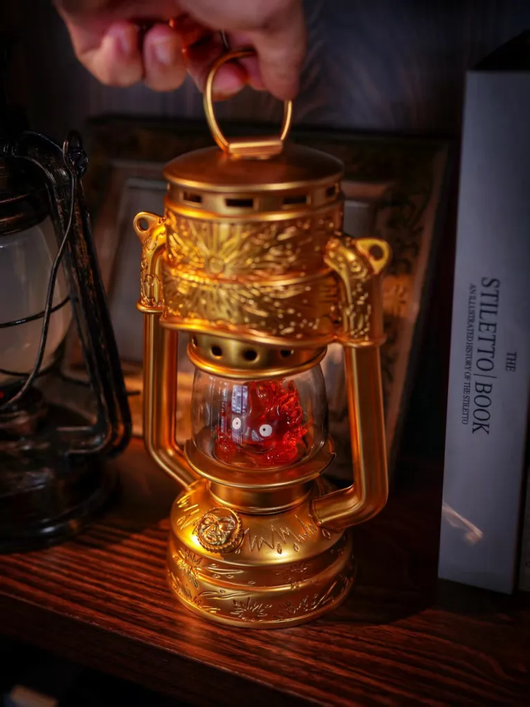 LongMiao Studio - Howl's Moving Castle - Kerosene lamp Calcifer with LED Scene