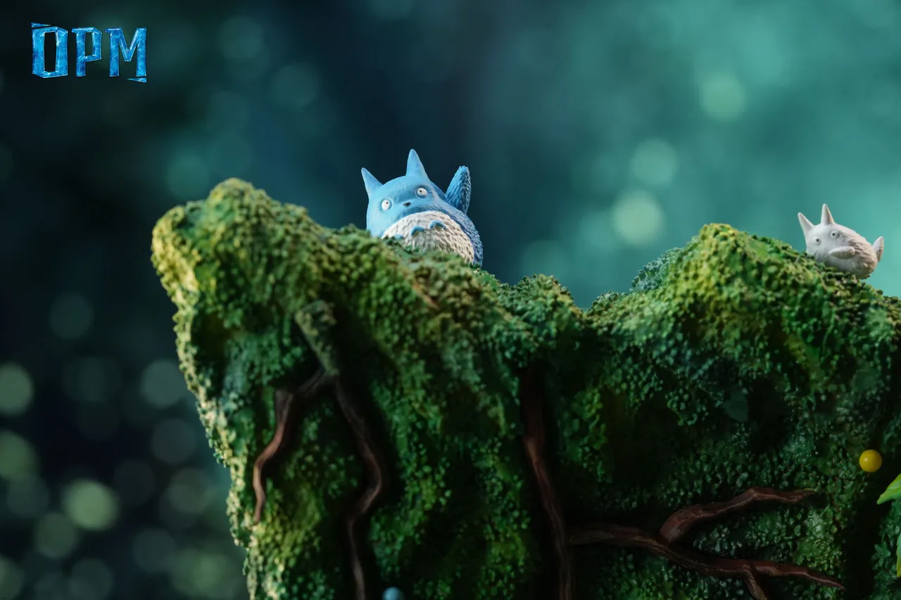 OPM Studio - Totoro in the tree hole Statue 